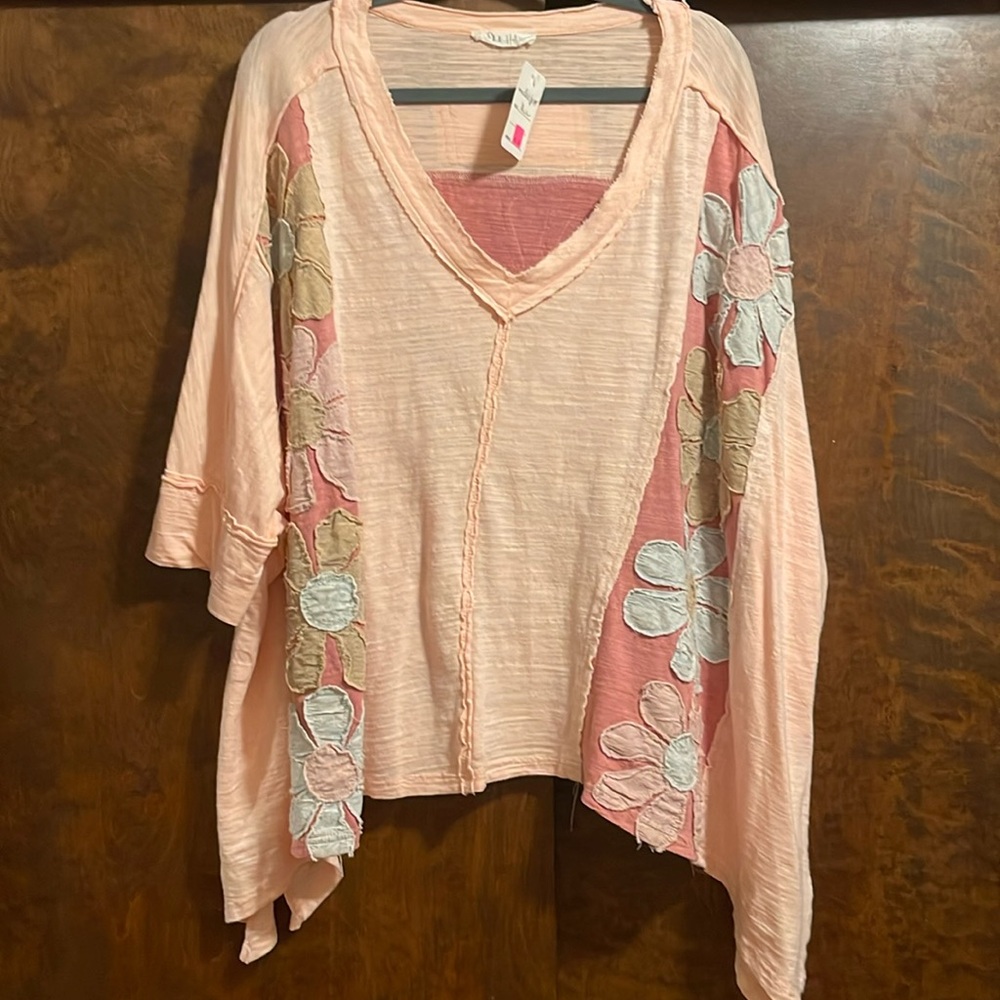 Oli and Hali top size Med